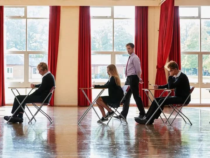 Outfit na egzamin ósmoklasisty: elegancki i wygodny strój