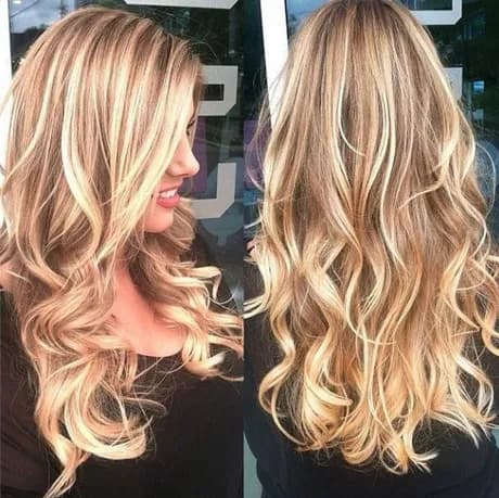 Pasemka modne czy nie? Trendy i opinie stylistów fryzur