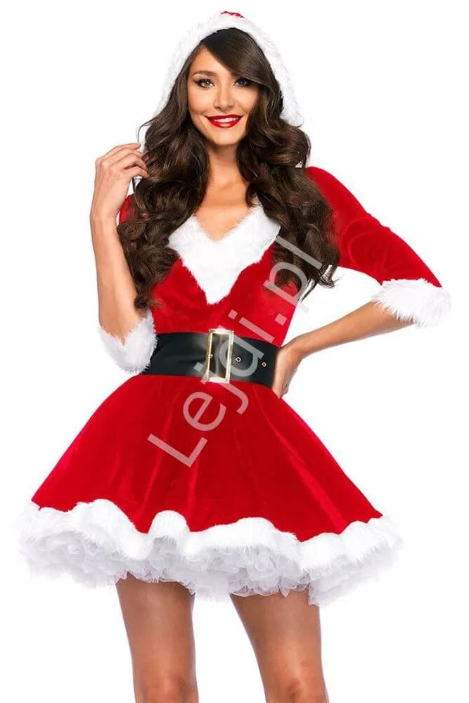 Outfit na mikołajki: 7 pomysłów na idealny strój świąteczny