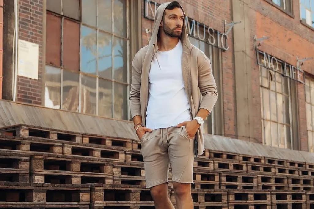 Eleganckie spodenki męskie: stylowy must-have dla prawdziwego gentlemana